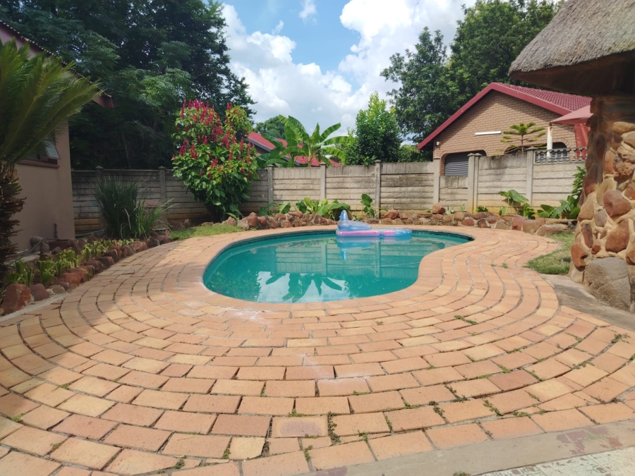 4 Bedroom Property for Sale in Bodorp North West